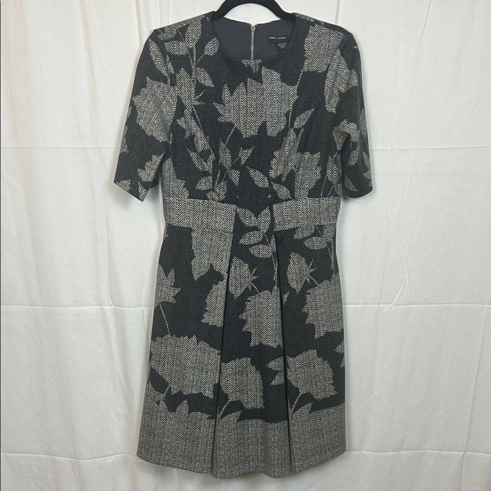 Maggy London Cream and Gray Floral Midi Dress